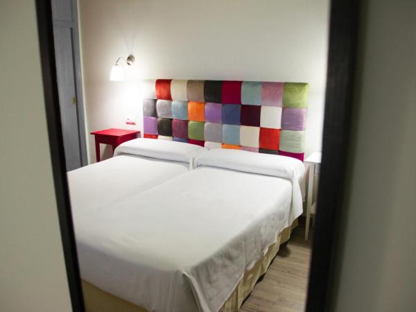 Hotel Sercotel Doña Carmela : photo 2 de la chambre chambre double 2 lits