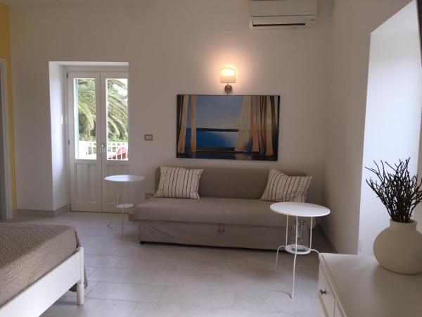 Resort Villa Isola B&B : photo 6 de la chambre chambre double deluxe avec balcon