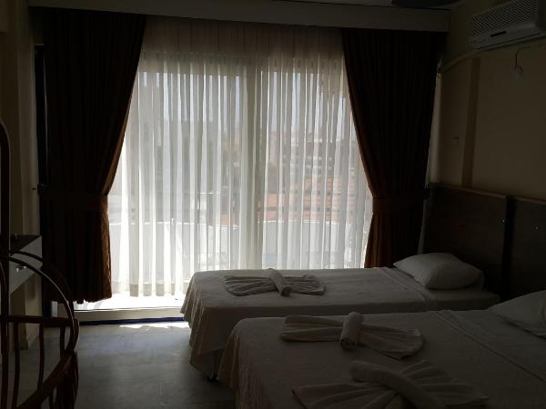 Ozgun Apart Hotel : photo 2 de la chambre appartement avec balcon