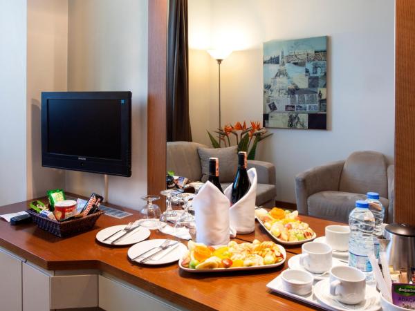 Blanca Hotel : photo 9 de la chambre suite