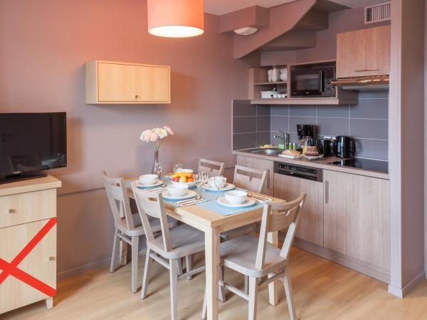 Résidence Pierre & Vacances La Petite Venise : photo 3 de la chambre two-bedroom duplex apartment (5 people)