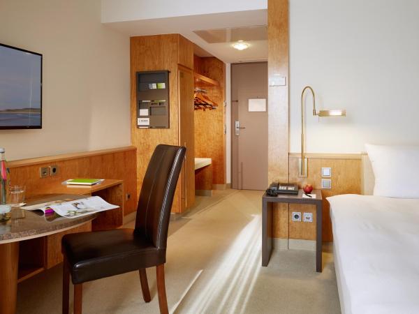 Lindner Hotel Dusseldorf Airport, part of JdV by Hyatt : photo 5 de la chambre chambre simple