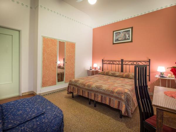 Hotel Ferretti : photo 8 de la chambre chambre triple