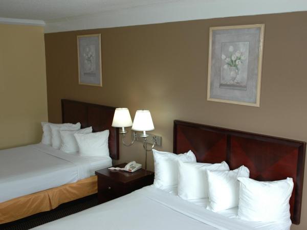 Ambassadors Inn & Suites : photo 10 de la chambre chambre de luxe avec 2 lits queen-size - non-fumeurs