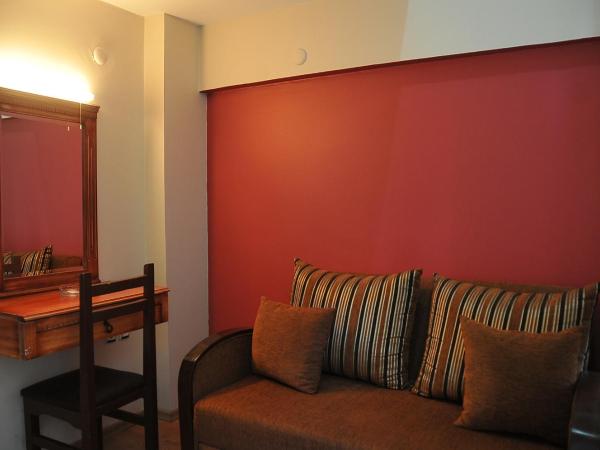 Antikhan Hotel : photo 1 de la chambre chambre triple