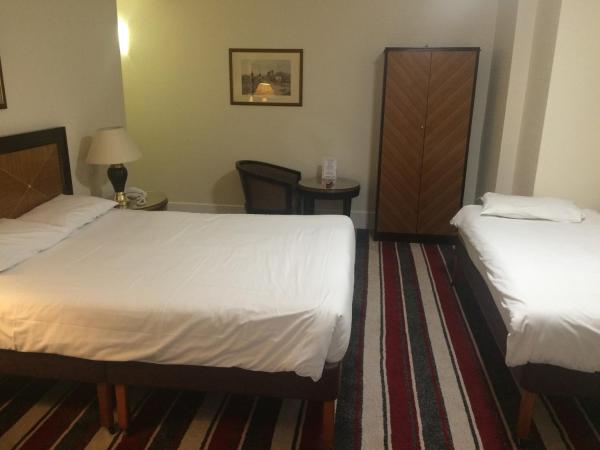 Britannia Bournemouth Hotel : photo 3 de la chambre chambre familiale (2 adultes + 1 enfant)