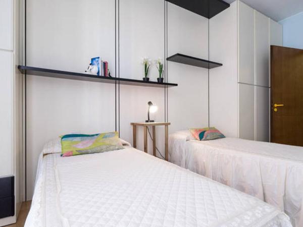 Duomo 15 minuti : photo 5 de la chambre chambre lits jumeaux avec balcon