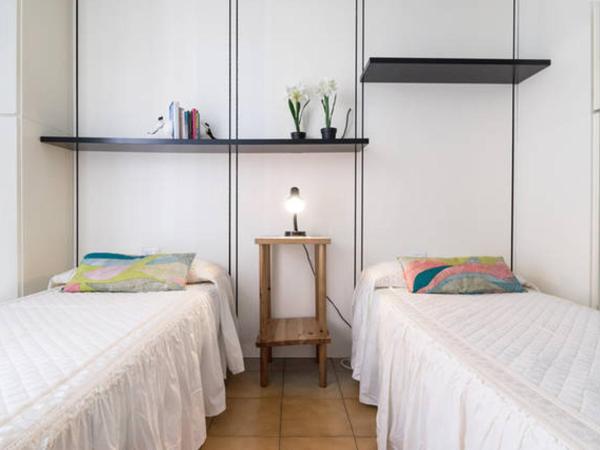 Duomo 15 minuti : photo 6 de la chambre chambre lits jumeaux avec balcon