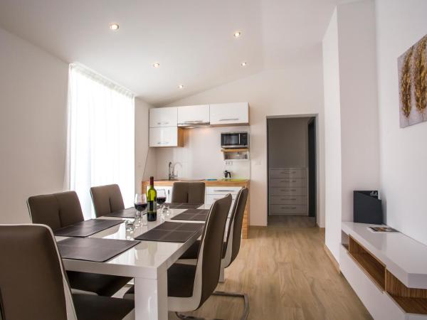 Adrion Aparthotel : photo 3 de la chambre appartement 2 chambres