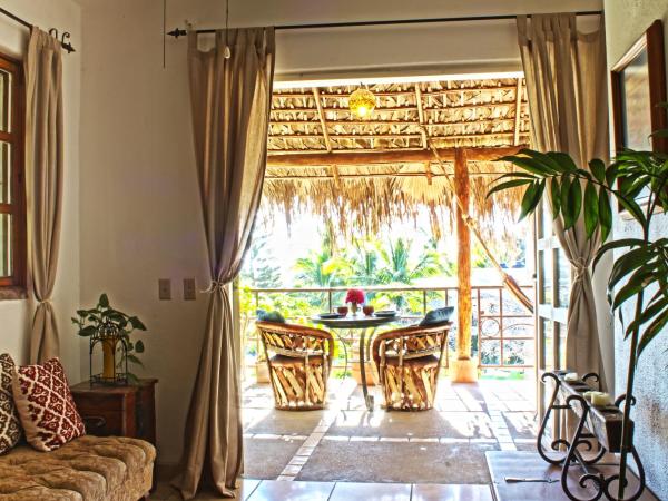 The Bungalows Hotel : photo 7 de la chambre suite lune de miel