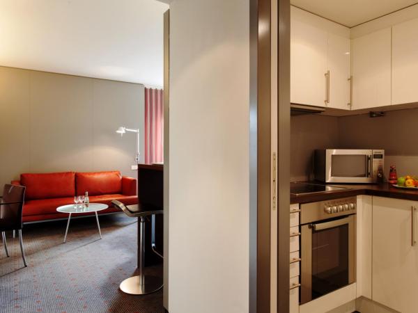 Vienna House Easy by Wyndham Stuttgart : photo 3 de la chambre appartement