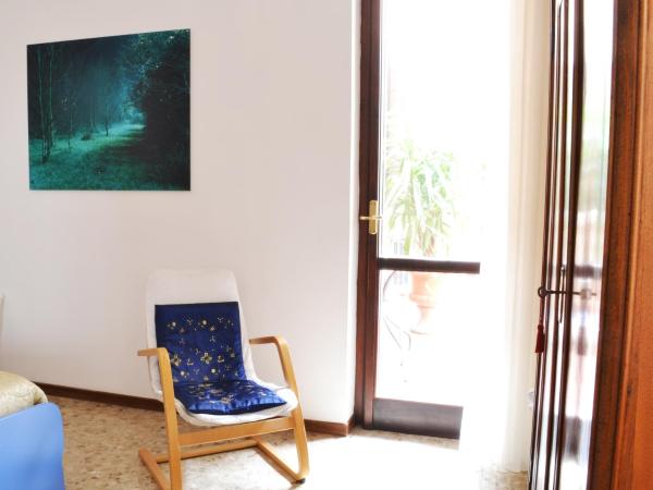 Da Virginia B&B : photo 10 de la chambre chambre double avec salle de bains commune