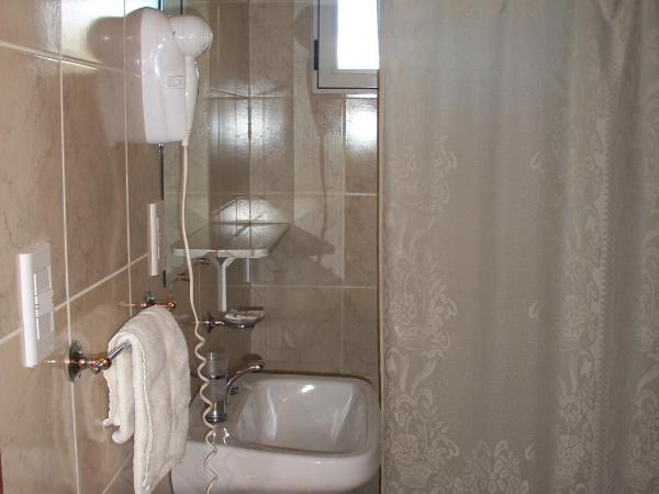 Alto Verde Hostería : photo 2 de la chambre chambre quadruple