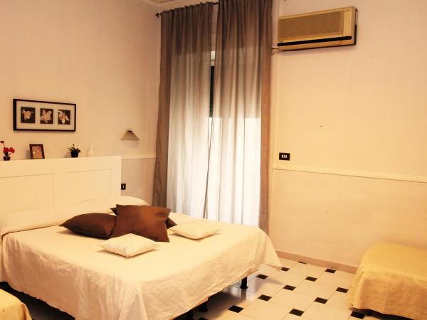 Hotel Luna Rossa : photo 5 de la chambre chambre double ou lits jumeaux