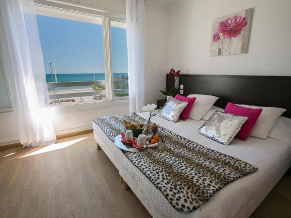 Le Grand Large Bord de Mer Hotel & Appartements : photo 3 de la chambre chambre double supérieure - vue sur mer