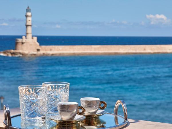 Domus Renier Boutique Hotel : photo 8 de la chambre suite principale avec balcon - vue sur mer