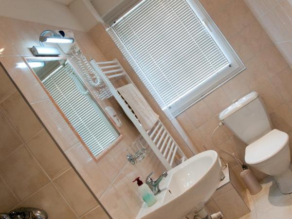 Pension Villa Maria : photo 7 de la chambre suite (4 adultes)