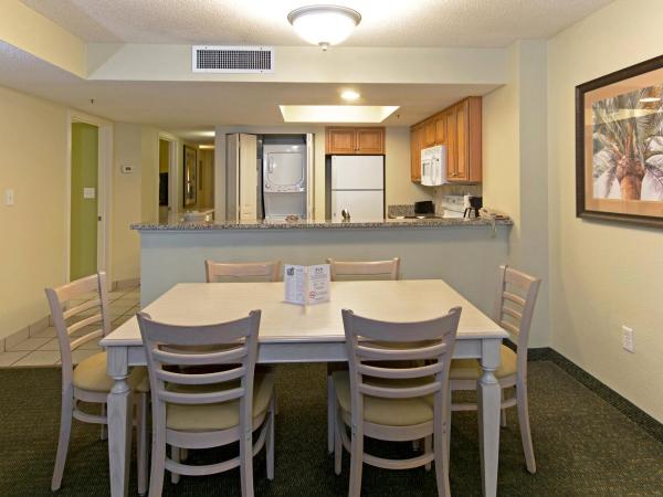 Compass Cove : photo 2 de la chambre mariner oceanfront three bedroom condo