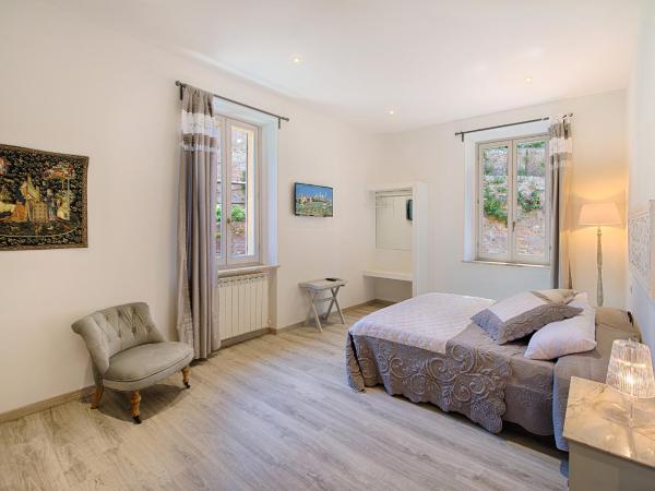 Siena Vip B&B : photo 10 de la chambre suite junior - vue sur jardin