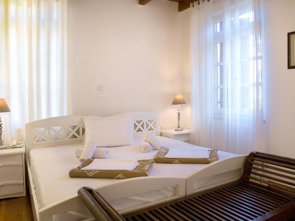 Ontas Traditional Hotel : photo 1 de la chambre chambre quadruple