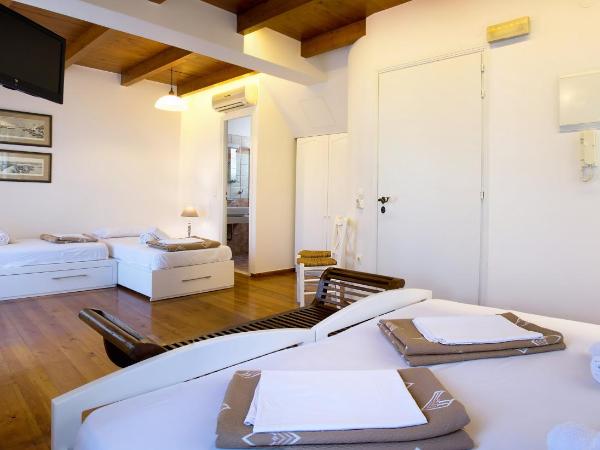 Ontas Traditional Hotel : photo 3 de la chambre chambre quadruple