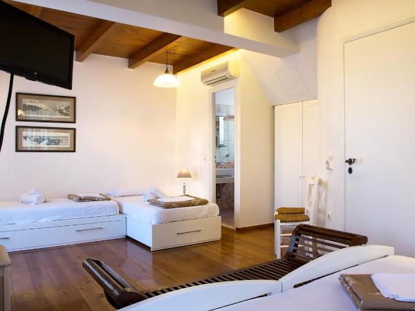 Ontas Traditional Hotel : photo 4 de la chambre chambre quadruple