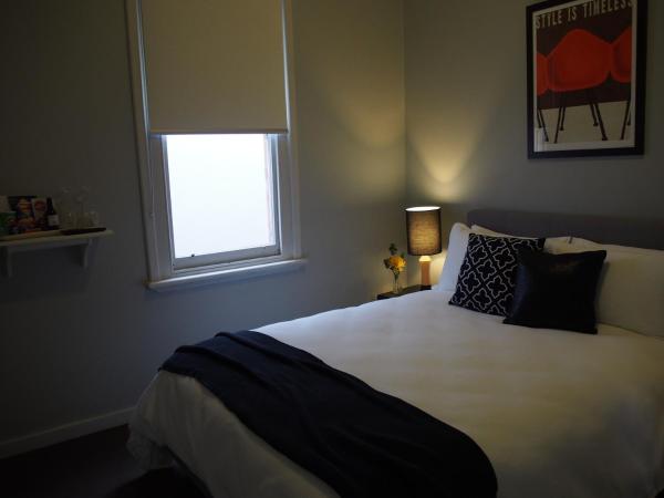 City Quarters on Brewer : photo 4 de la chambre chambre supérieure lit queen-size