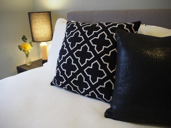 City Quarters on Brewer : photo 6 de la chambre chambre supérieure lit queen-size