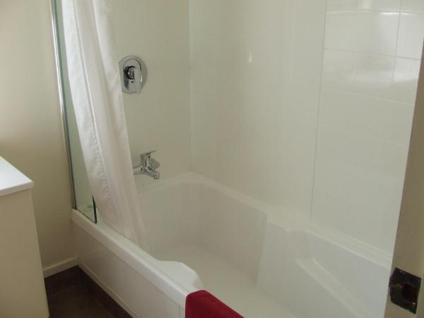 755 Regal Court Motel : photo 5 de la chambre appartement 2 chambres