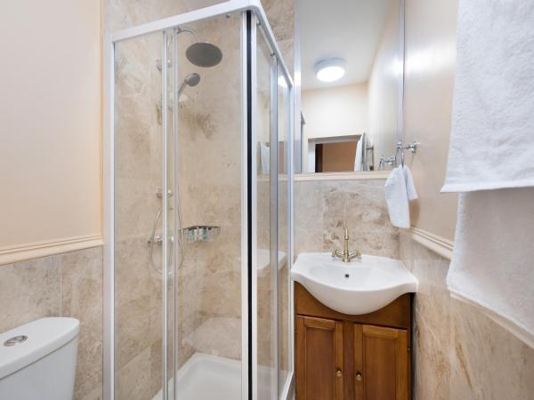 London Residence : photo 7 de la chambre chambre double deluxe avec douche