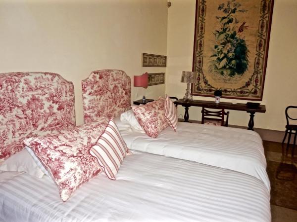 Palazzo Mantua Benavides Suites & Apartments : photo 2 de la chambre chambre deluxe double ou lits jumeaux