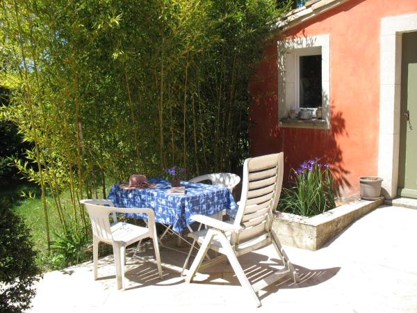 B&B La Cigaline : photo 1 de la chambre chambre double - vue sur jardin