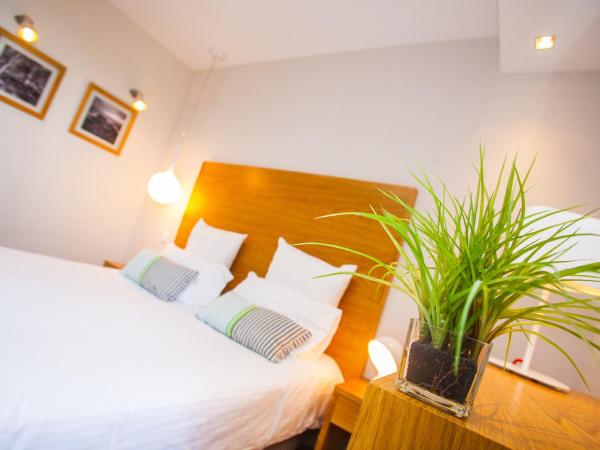 Hôtel La Caravelle : photo 1 de la chambre chambre double - vue sur mer