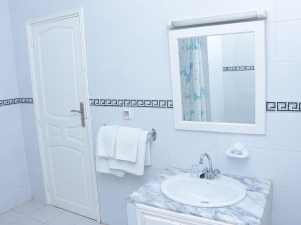 Hotel Saint Georges Tunis : photo 1 de la chambre chambre triple