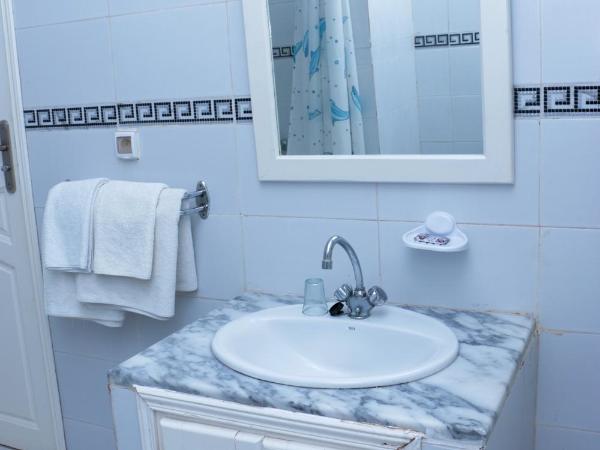 Hotel Saint Georges Tunis : photo 6 de la chambre chambre triple