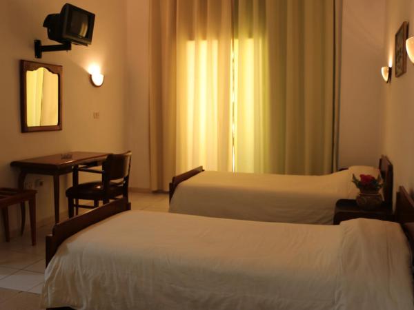 Hotel Saint Georges Tunis : photo 2 de la chambre chambre double ou lits jumeaux