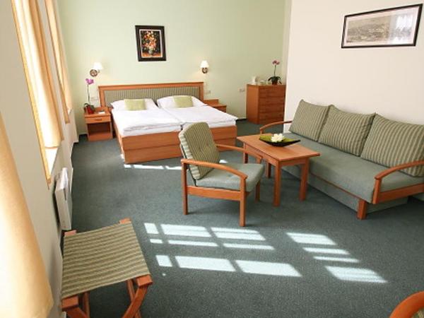 Castle Residence Praha : photo 1 de la chambre chambre familiale (2 adultes + 1 enfant)