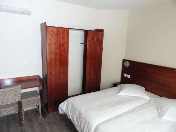 VVF Golfe de Saint-Tropez : photo 3 de la chambre chambre lits jumeaux avec terrasse