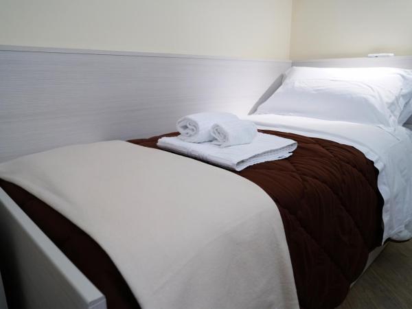 B&B President's Home : photo 3 de la chambre chambre simple avec salle de bains privative