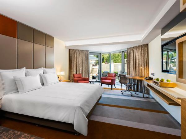 Swissotel The Bosphorus Istanbul : photo 1 de la chambre chambre sur la piscine