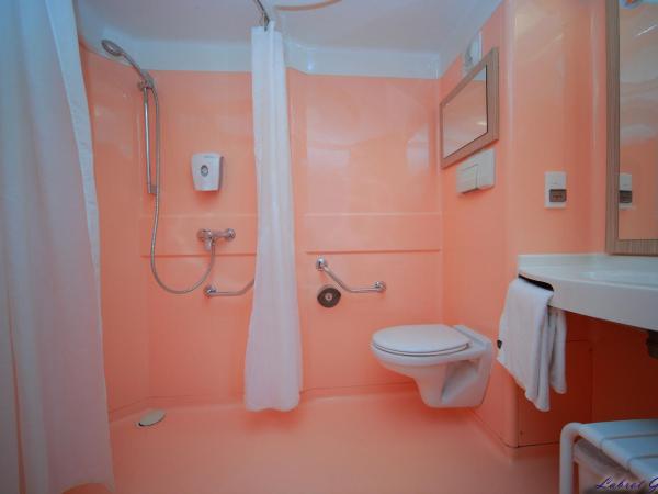 Premiere Classe Ales - Anduze : photo 7 de la chambre chambre double