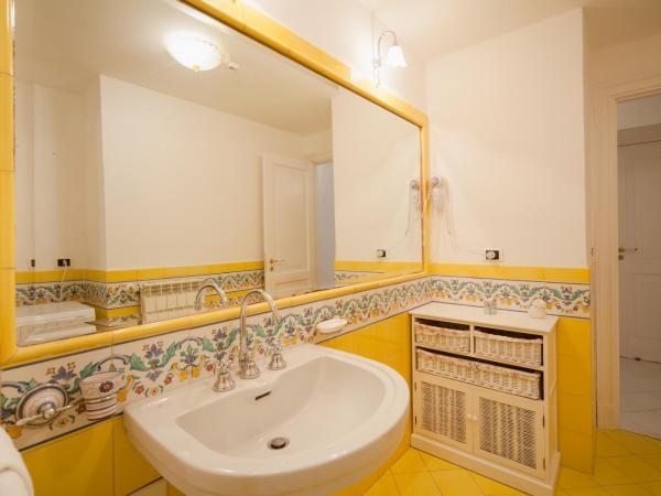 Villacore Luxury Guest House : photo 9 de la chambre chambre standard double avec salle de bains privative séparée