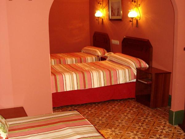 Hotel Abanico : photo 1 de la chambre chambre familiale (3 adultes)