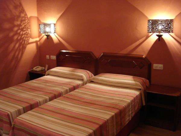 Hotel Abanico : photo 2 de la chambre chambre double ou lits jumeaux