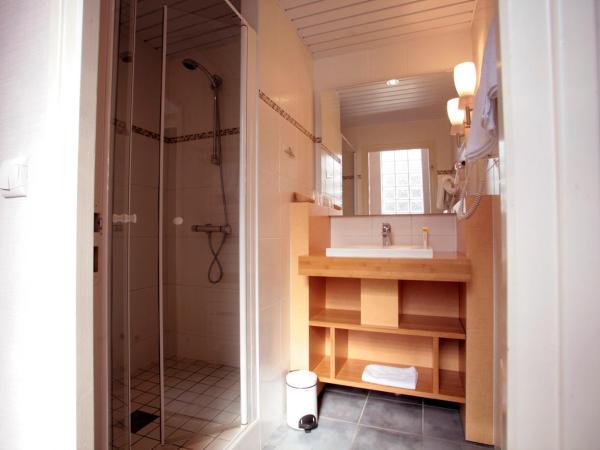 Hôtel Restaurant l'Hirondelle : photo 7 de la chambre petite chambre double