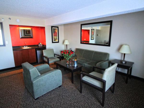 Century Casino & Hotel Edmonton : photo 6 de la chambre suite lit king-size