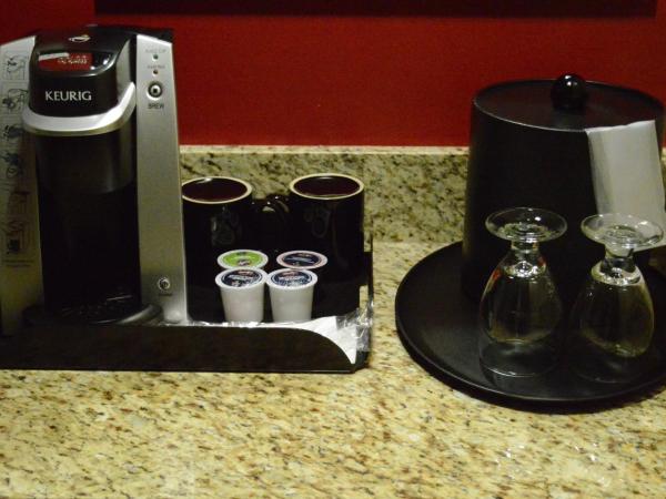 Century Casino & Hotel Edmonton : photo 4 de la chambre chambre lit king-size