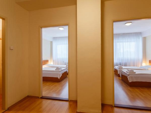 Hotel Veronika : photo 6 de la chambre chambre quadruple
