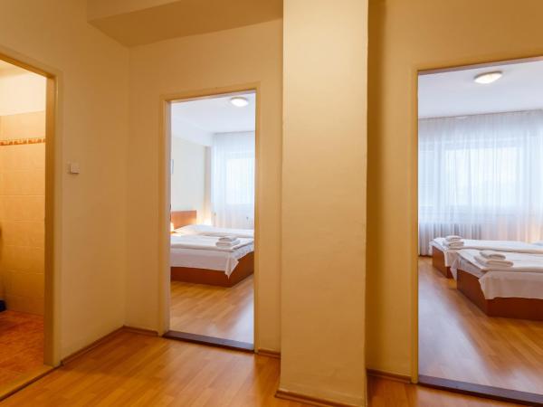 Hotel Veronika : photo 5 de la chambre chambre quadruple