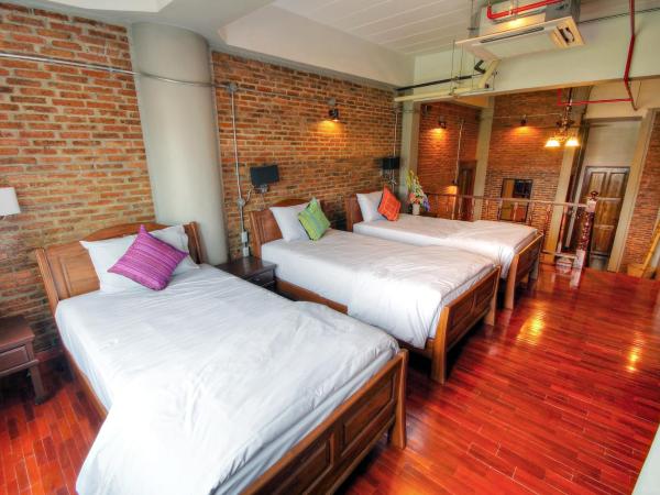 Saeng Panya Home SHA Plus : photo 1 de la chambre chambre triple
